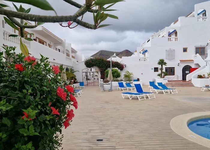 Cristianos - Port Royale Pool View * Los Cristianos (Tenerife)