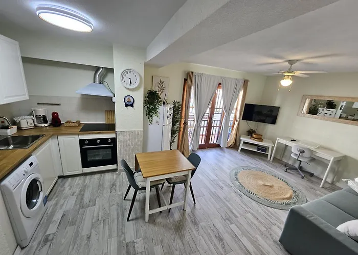 Cristianos - Port Royale Pool View